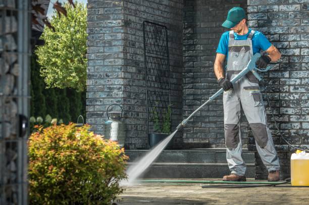 Best Pool Deck Cleaning in Woodburn, IN